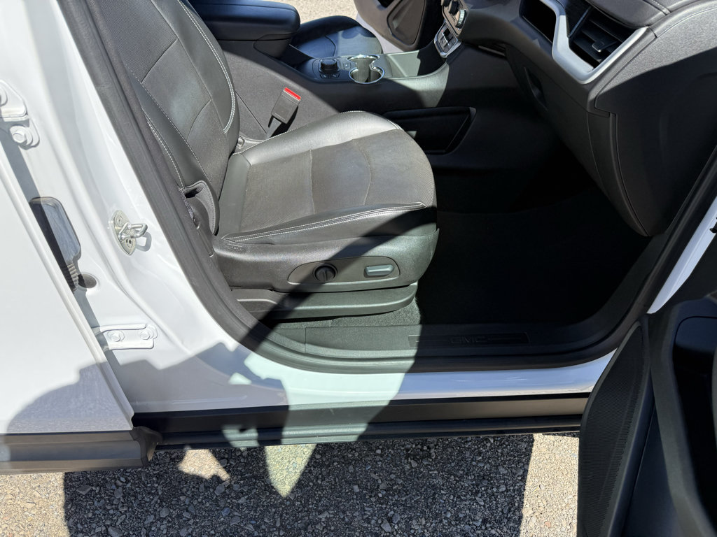Used 2022 GMC Terrain SLT w/ Tech Package AWD/4WD image 39