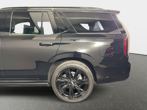 Used 2026 Cadillac Escalade Platinum Sport AWD/4WD image 15