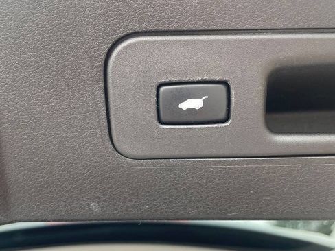 Used 2017 Acura MDX SH-AWD w/ Advance Package image 19