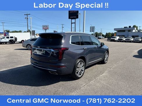 Used 2024 Cadillac XT6 Premium Luxury AWD/4WD image 5