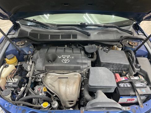 Used 2010 Toyota Camry image 36