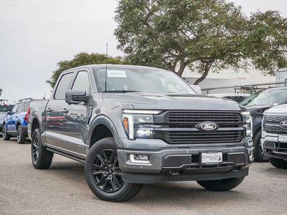 New 2025 Ford F150 Platinum w/ FX4 Off-Road Package