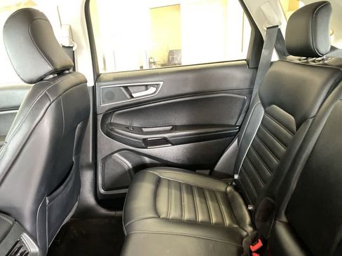 Used 2024 Ford Edge SEL AWD/4WD image 13