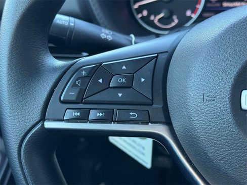 Certified 2025 Nissan Sentra SV image 21