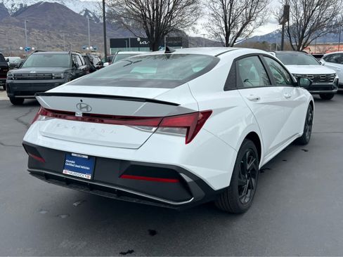 Certified 2026 Hyundai Elantra Sport image 8