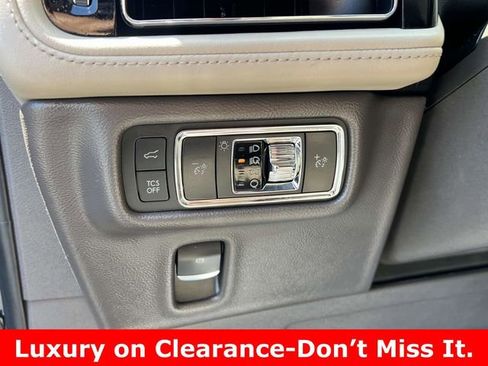 Used 2021 Lincoln Nautilus Reserve image 20