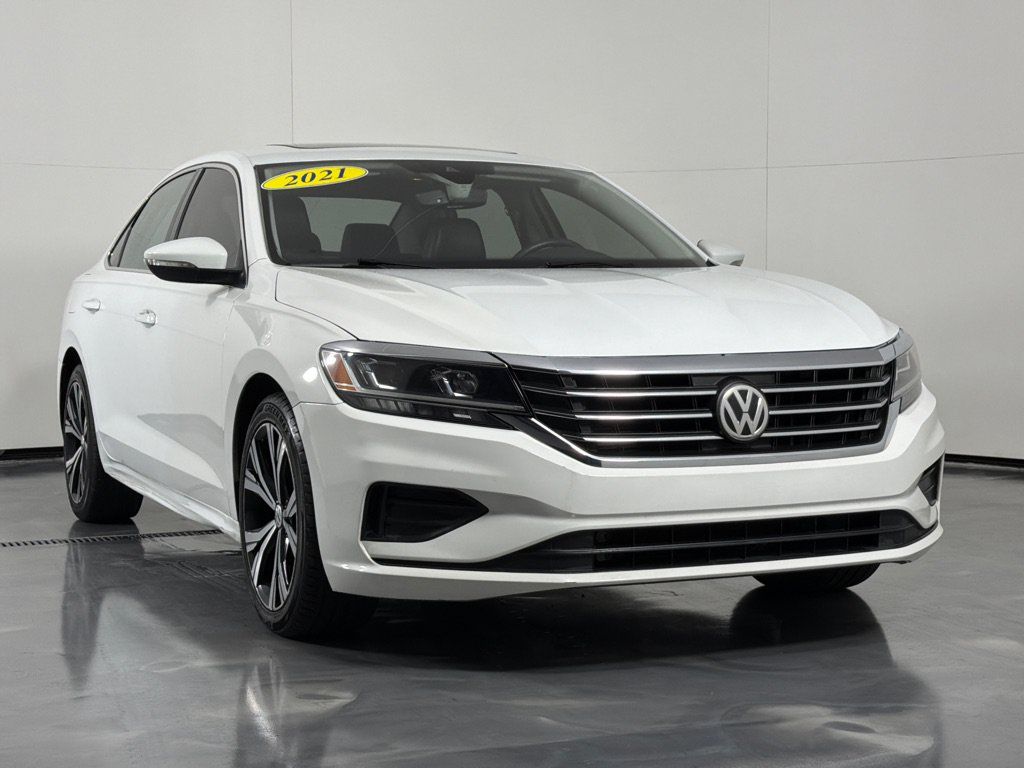 Used 2021 Volkswagen Passat 2.0T SE FWD image 3