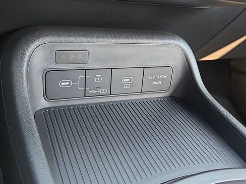 New 2026 Hyundai Kona SE image 13