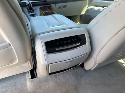 Certified 2024 Cadillac Escalade Sport Platinum image 19