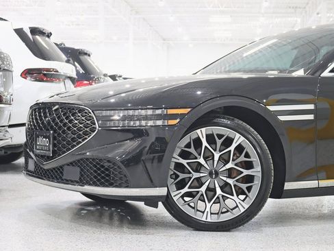 Used 2023 Genesis G90 3.5T image 3