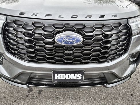 New 2026 Ford Explorer ST-Line image 12
