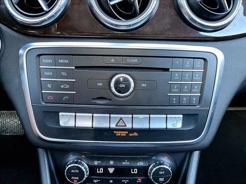 Used 2019 Mercedes-Benz CLA 250 4MATIC image 18