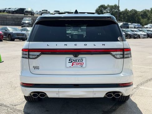 Used 2025 Lincoln Aviator Black Label w/ Black Label Special Edition AWD/4WD image 6