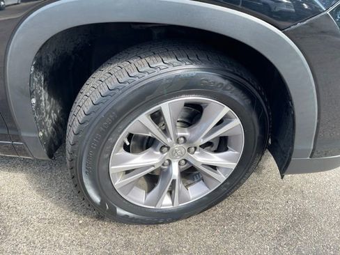 Used 2015 Toyota Highlander Plus FWD image 48