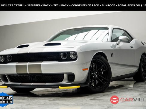 Used 2023 Dodge Challenger SRT Hellcat image 1