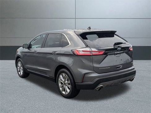 Used 2024 Ford Edge Titanium image 4