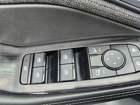 Used 2023 Nissan Rogue SV AWD/4WD image 11