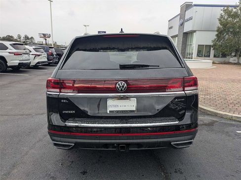 New 2026 Volkswagen Atlas SEL image 6
