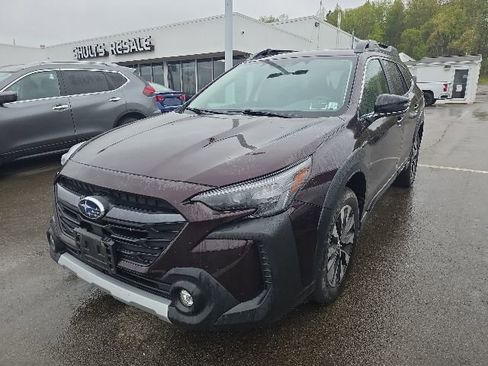Used 2023 Subaru Outback Limited AWD/4WD image 6