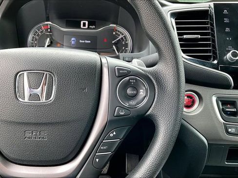 Used 2023 Honda Ridgeline Sport image 12