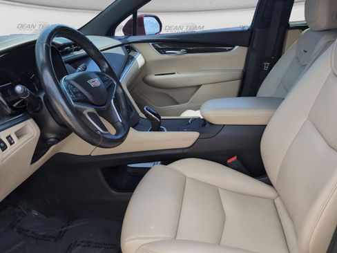 Used 2018 Cadillac XT5 FWD image 13