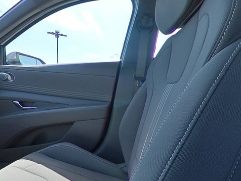 Certified 2023 Hyundai Elantra SEL w/ Convenience Package FWD image 31
