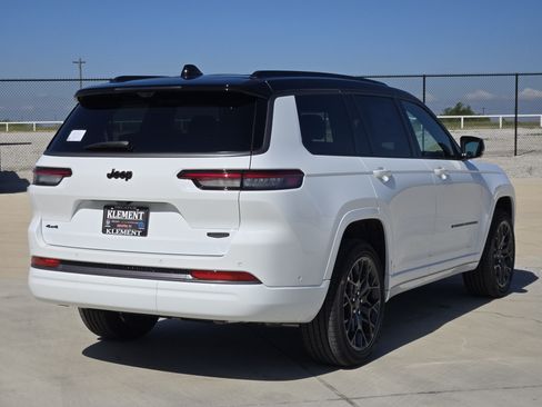 New 2026 Jeep Grand Cherokee L Summit w/ Obsidian Package AWD/4WD image 5
