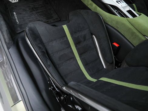 Certified 2025 Ferrari 12Cilindri image 33