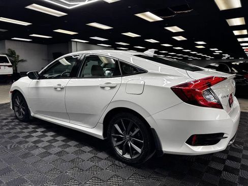 Used 2019 Honda Civic EX image 9