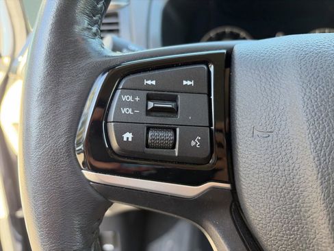 Used 2025 Honda Odyssey Elite image 25