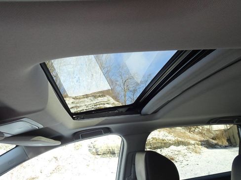 Used 2019 Honda CR-V EX-L image 16