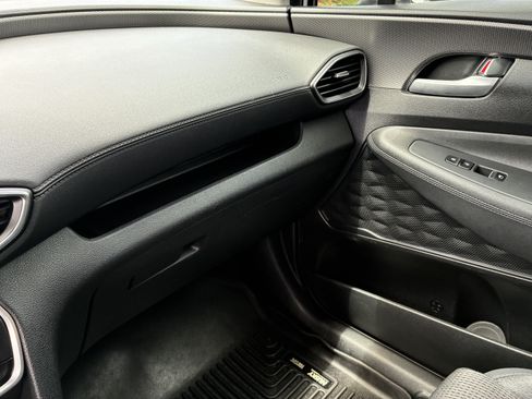 Used 2019 Hyundai Santa Fe SE FWD image 33
