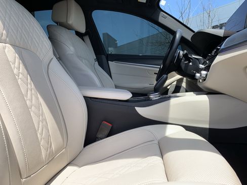 Used 2021 BMW 540i xDrive w/ M Sport Package AWD/4WD image 35