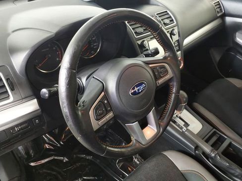 Used 2016 Subaru Crosstrek 2.0i Premium w/ Moonroof Package AWD/4WD image 9