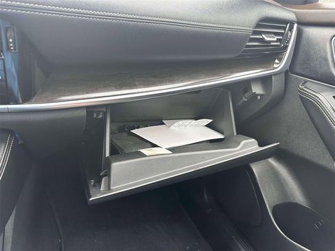 Certified 2021 Nissan Rogue Platinum image 35