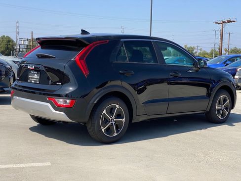 New 2026 Kia Niro LX FWD image 2