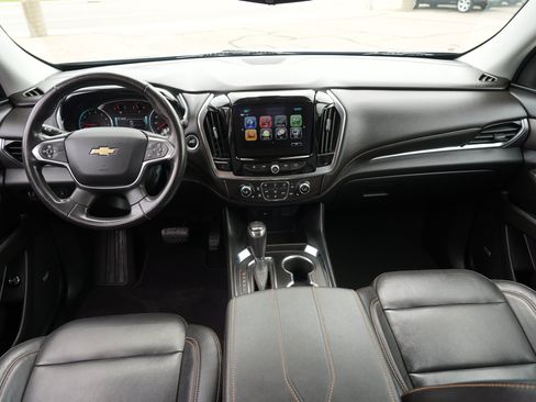 Used 2019 Chevrolet Traverse LT w/ LT Premium Package AWD/4WD image 27