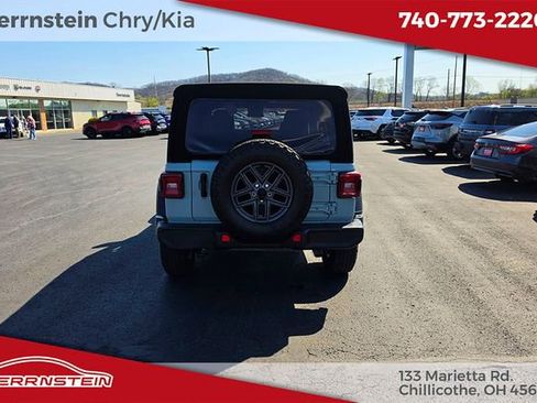 Used 2024 Jeep Wrangler Sport S image 30