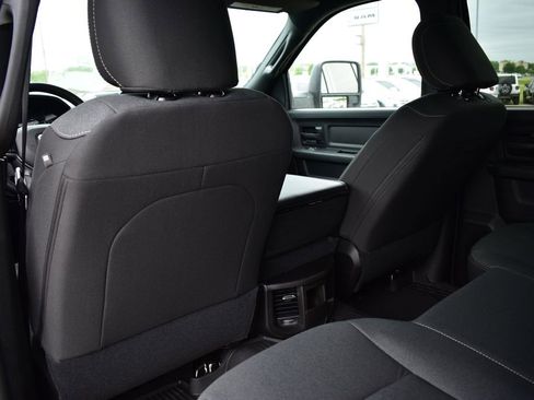 New 2026 RAM 2500 Tradesman AWD/4WD image 33