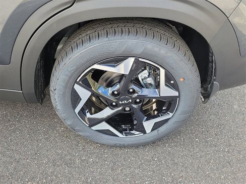 New 2026 Kia Seltos S image 37