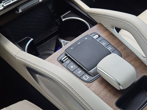 Certified 2025 Mercedes-Benz GLE 450 4MATIC image 12