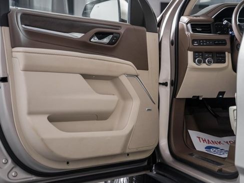 Used 2021 GMC Yukon XL Denali w/ Denali Premium Package image 44