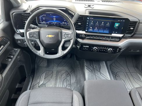 Used 2023 Chevrolet Silverado 1500 LT image 32