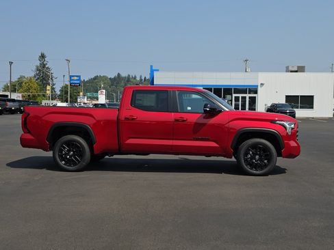 New 2026 Toyota Tundra Limited AWD/4WD image 6