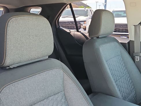 Used 2021 Chevrolet Equinox LT AWD/4WD image 18