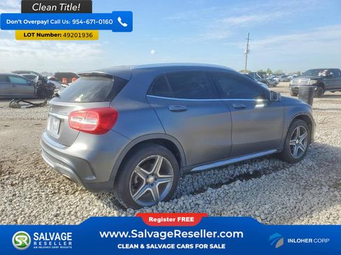 Used 2015 Mercedes-Benz GLA 250 4MATIC w/ Premium Package image 4