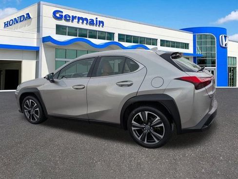 Used 2021 Lexus UX 200 w/ Premium Package FWD image 7