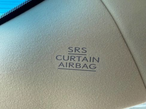 Used 2011 Lexus RX 450h AWD w/ Premium Pkg image 34