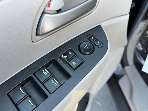Used 2012 Honda Odyssey EX-L image 30