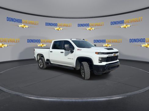 Used 2024 Chevrolet Silverado 2500 Custom w/ Z71 Off-Road Package AWD/4WD image 5